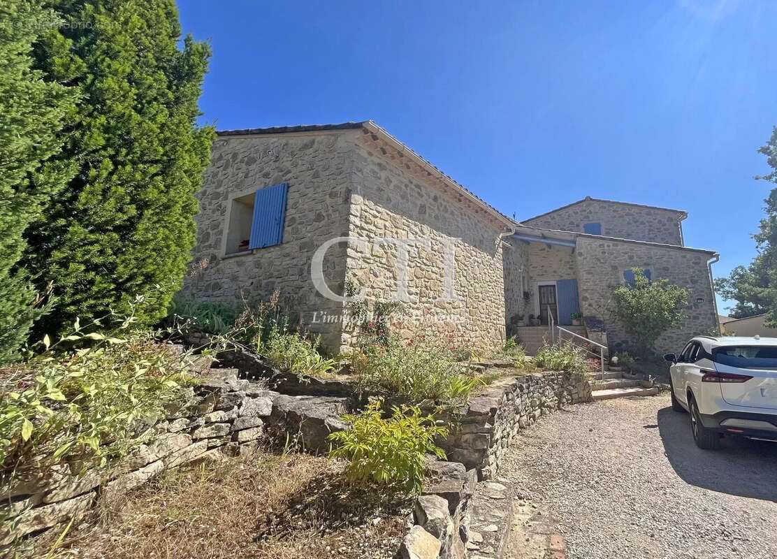 Maison à VAISON-LA-ROMAINE