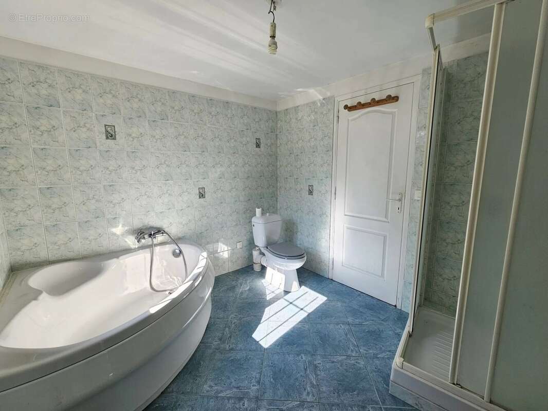 Maison à PONT-L&#039;EVEQUE