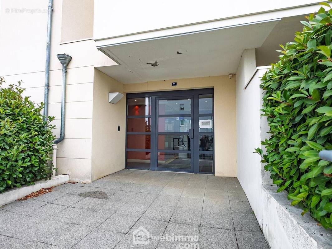 Situé en plein c½ur d&#039;Avrillé, - Appartement à ANGERS