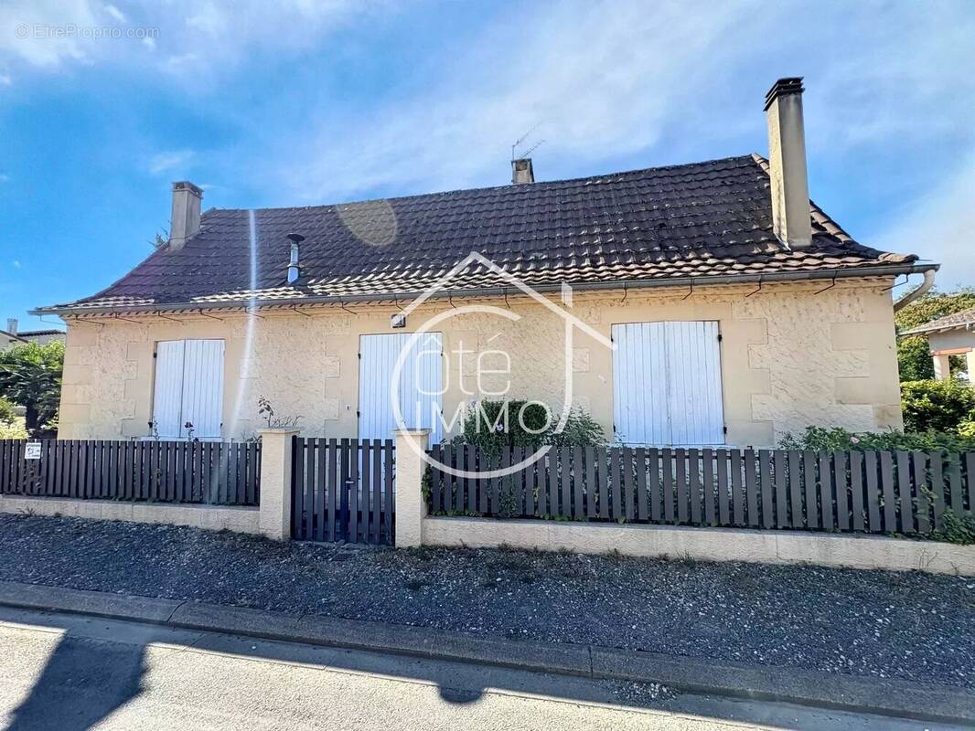 Maison à SAINT-PIERRE-D&#039;EYRAUD