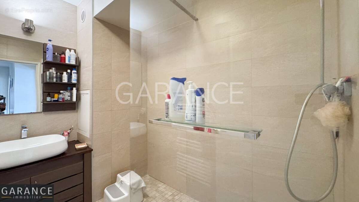 Appartement à PARIS-12E