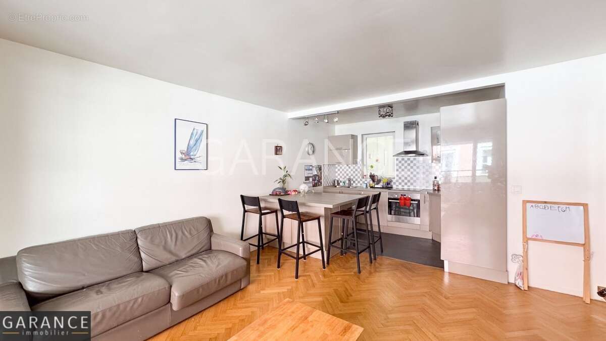 Appartement à PARIS-12E