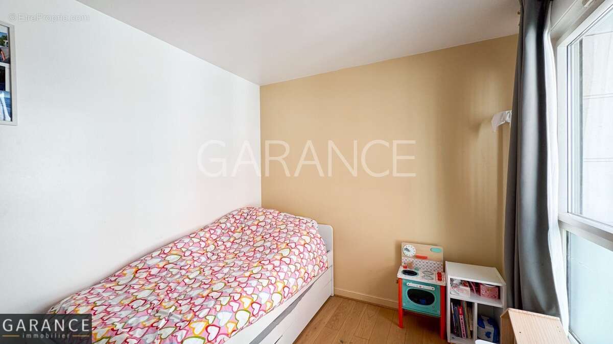 Appartement à PARIS-12E