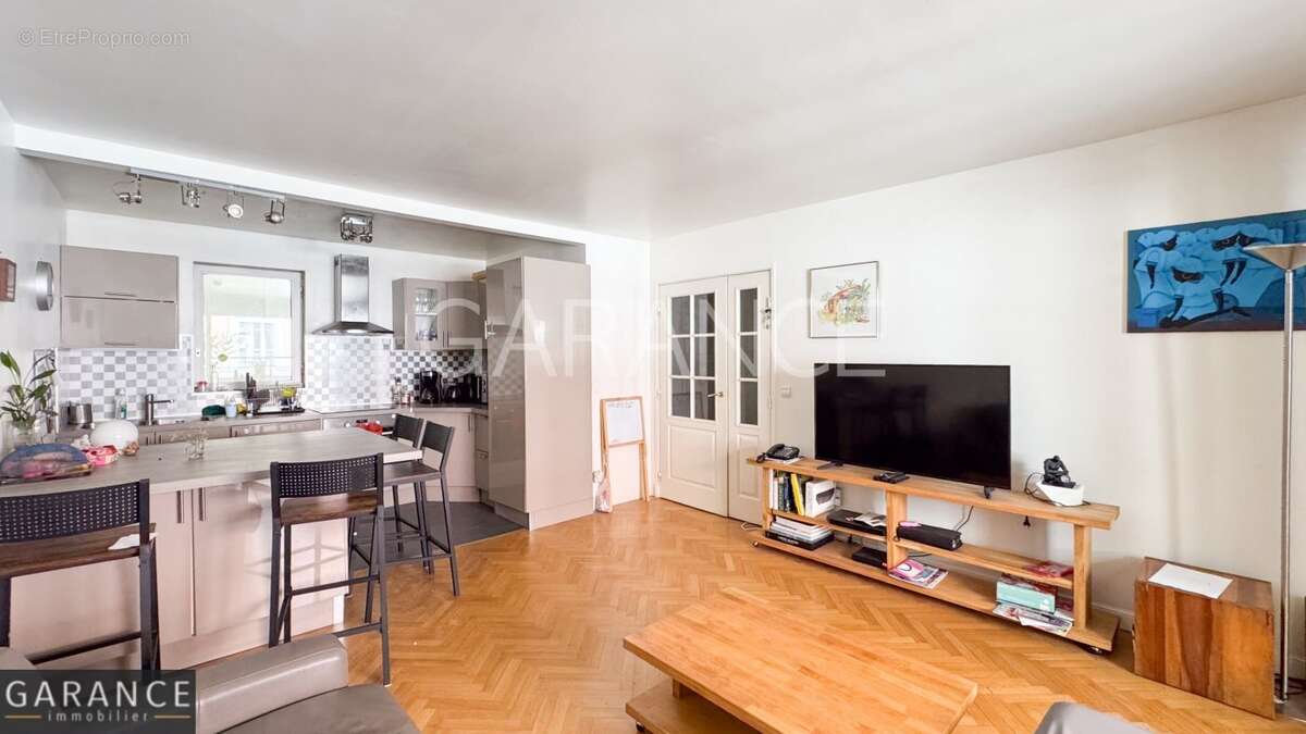 Appartement à PARIS-12E
