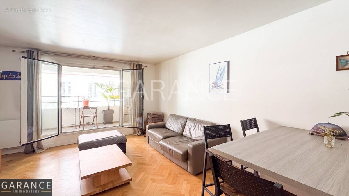 Appartement à PARIS-12E