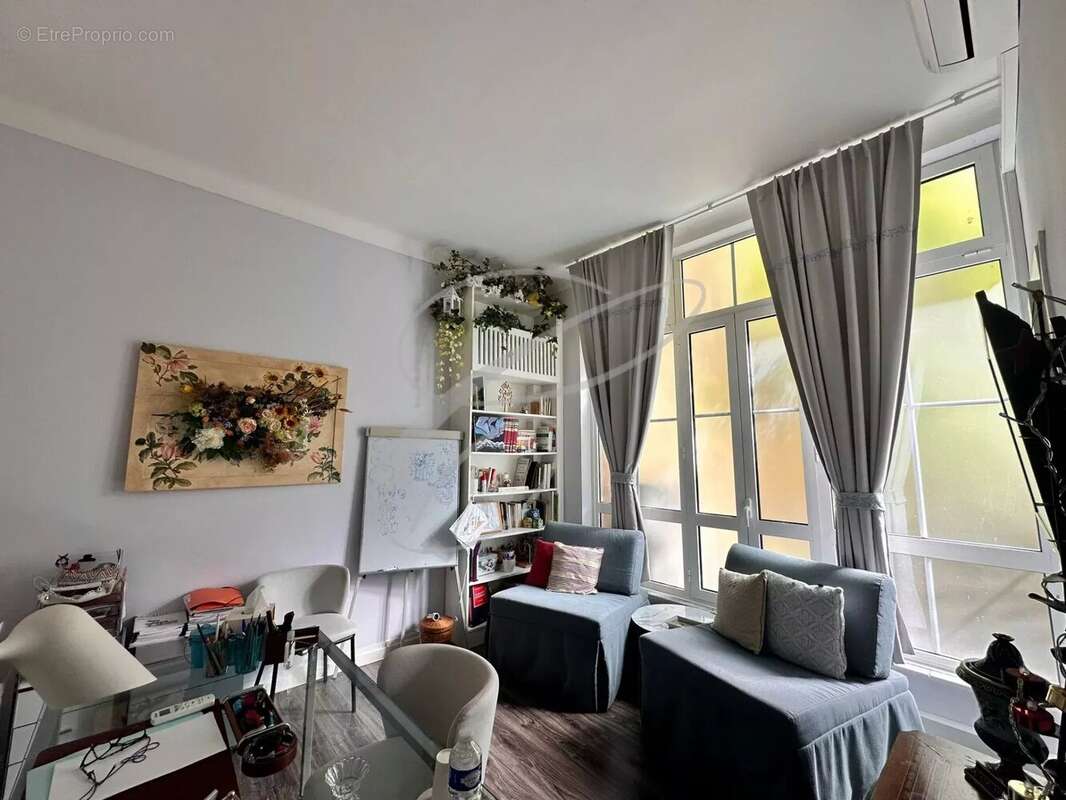 Appartement à BEAUSOLEIL