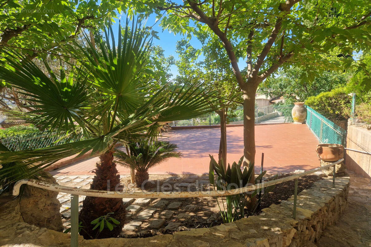 Maison à LA VALETTE-DU-VAR