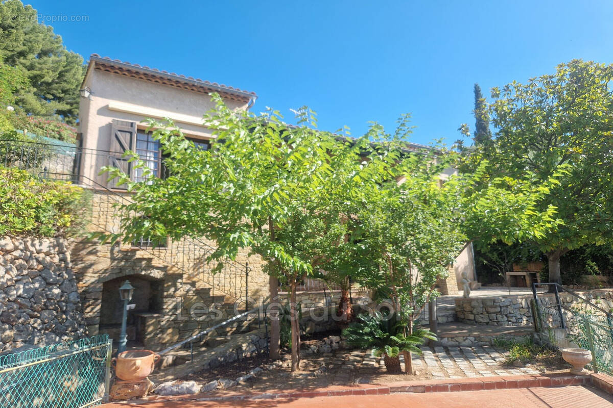 Maison à LA VALETTE-DU-VAR