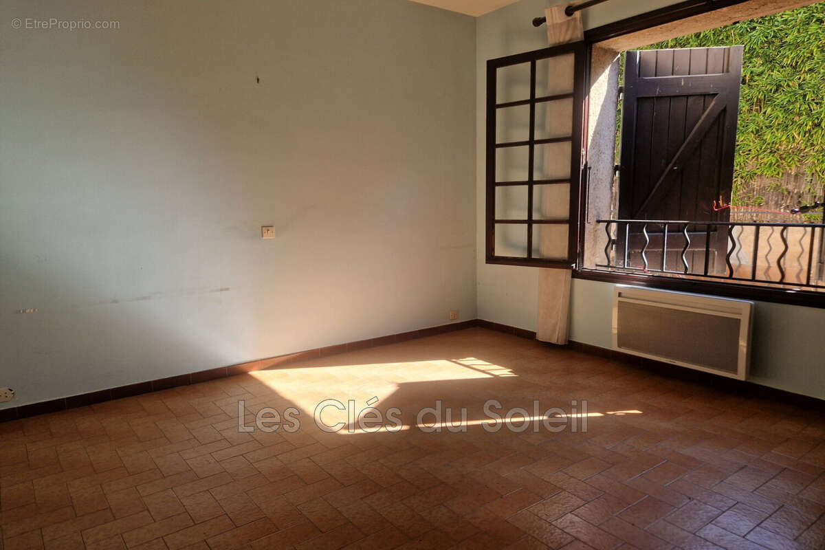 Maison à LA VALETTE-DU-VAR