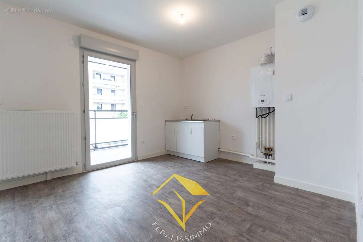 Appartement à JOUY-LE-MOUTIER