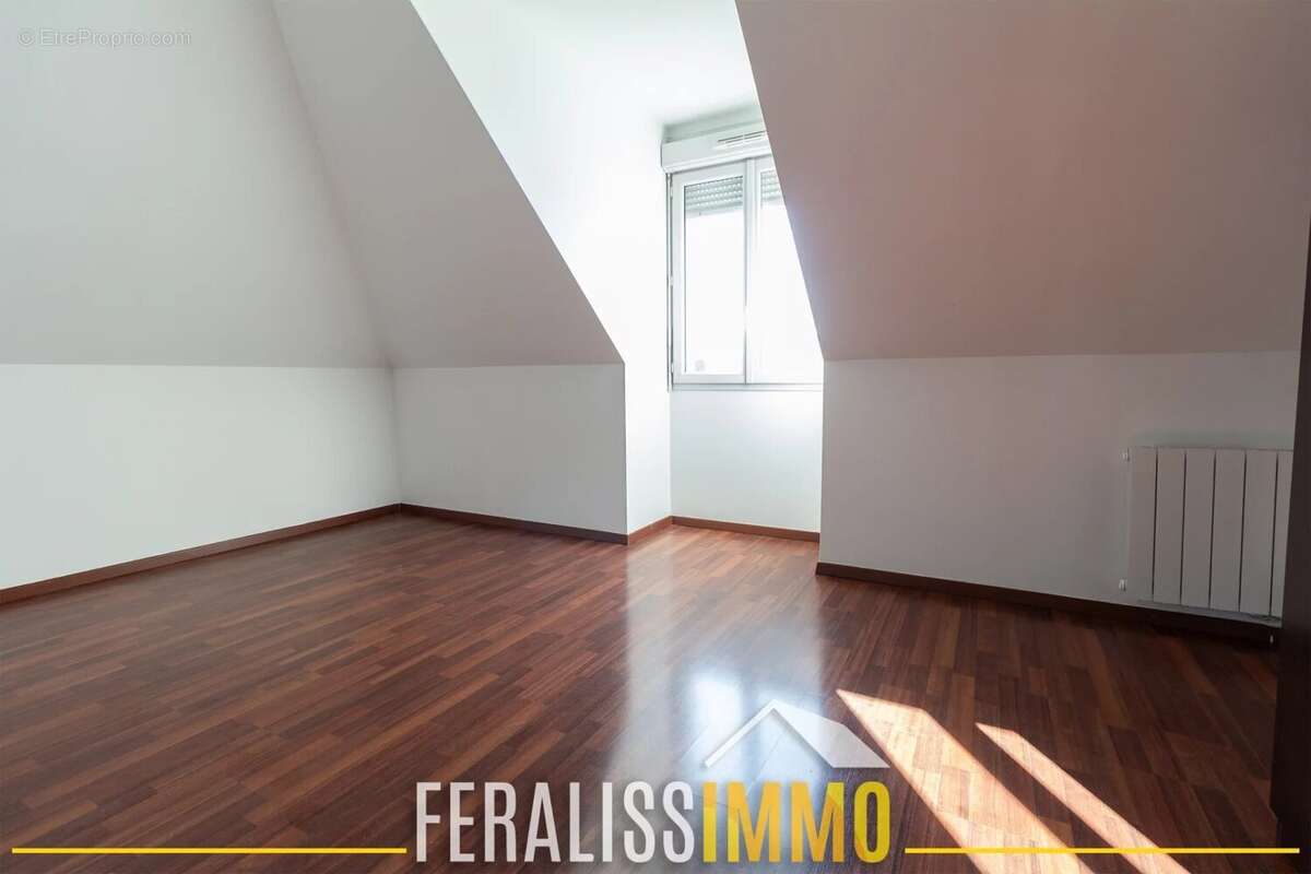 Appartement à VAUREAL