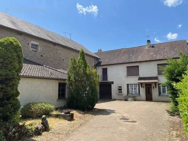 Maison à BLIGNY-LE-SEC