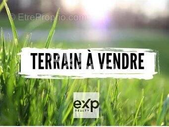 Terrain à ENTRE-DEUX
