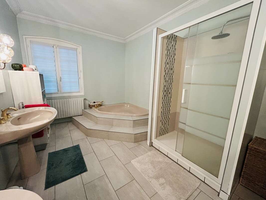 Maison à SAINT-ETIENNE