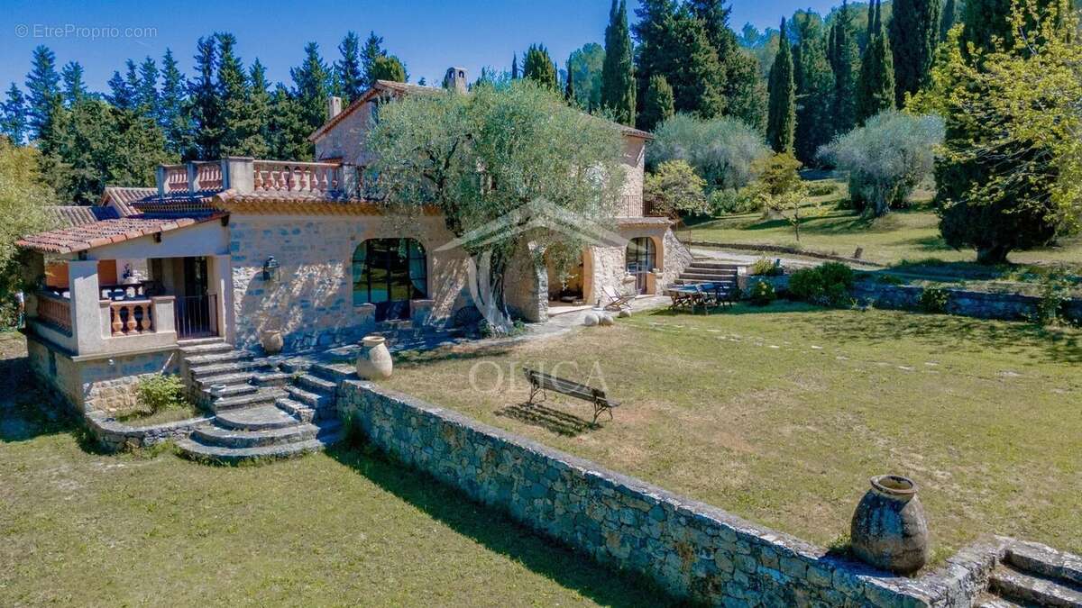 Maison à MOUGINS