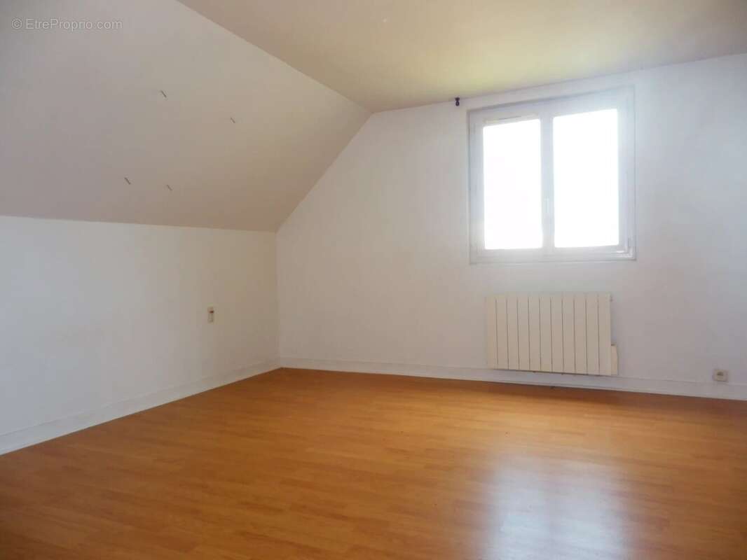 Maison à HONDOUVILLE