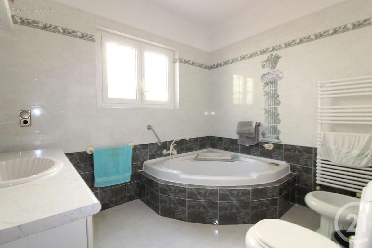 Maison à ROQUEBRUNE-CAP-MARTIN