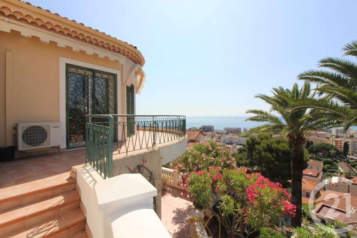 Maison à ROQUEBRUNE-CAP-MARTIN