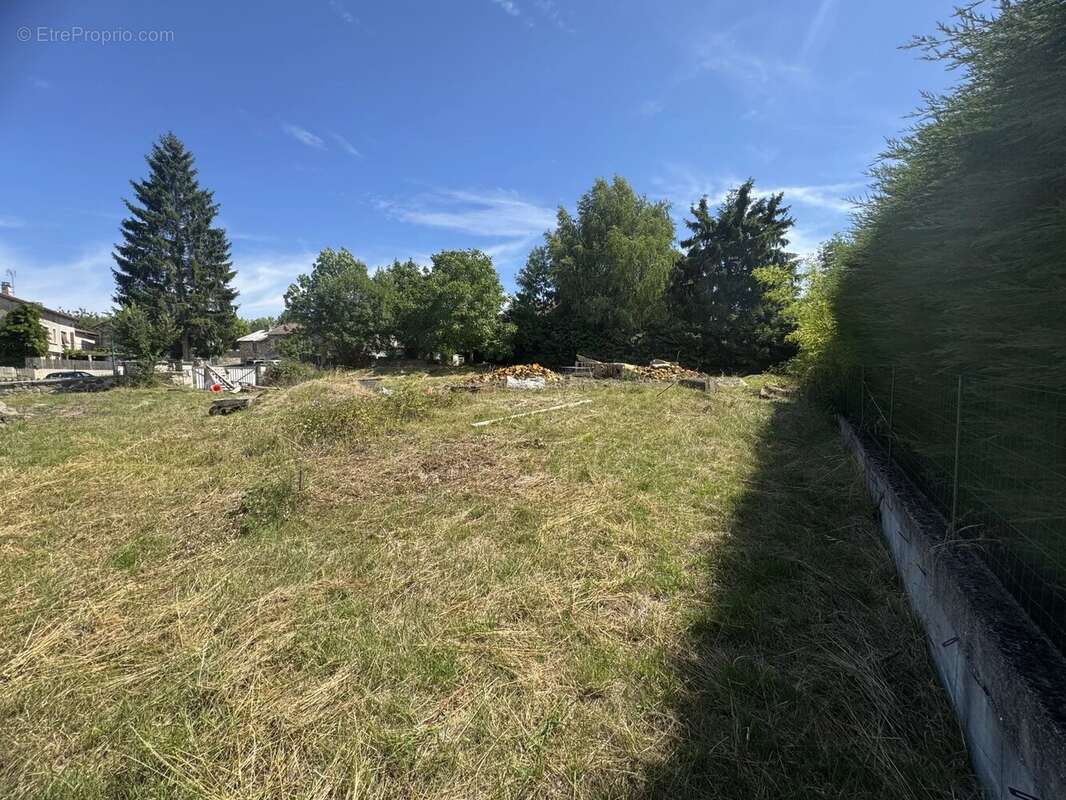 Terrain à SAINT-GERMAIN-LAPRADE