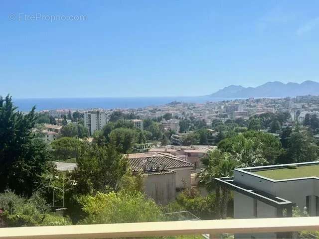 Appartement à LE CANNET