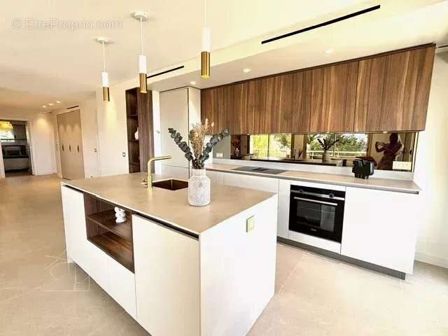 Appartement à LE CANNET