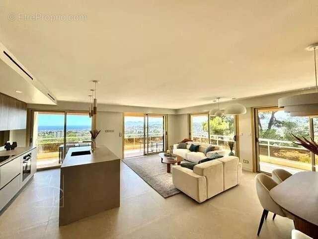 Appartement à LE CANNET