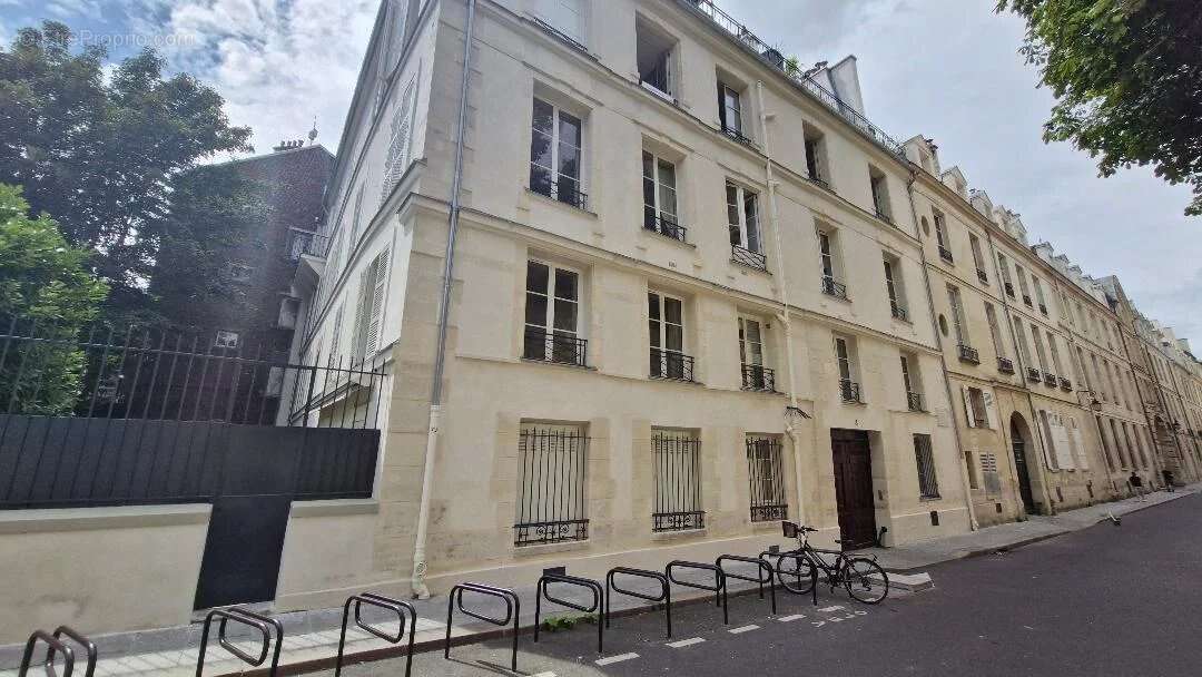 Appartement à PARIS-4E