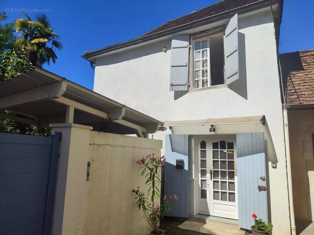 Maison à SALIES-DE-BEARN