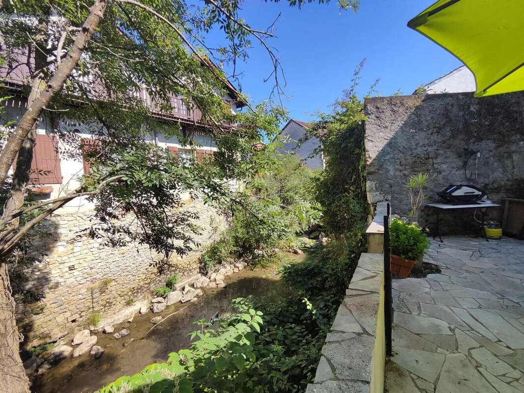 Maison à SALIES-DE-BEARN