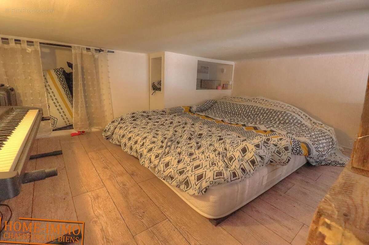 Appartement à VALLAURIS