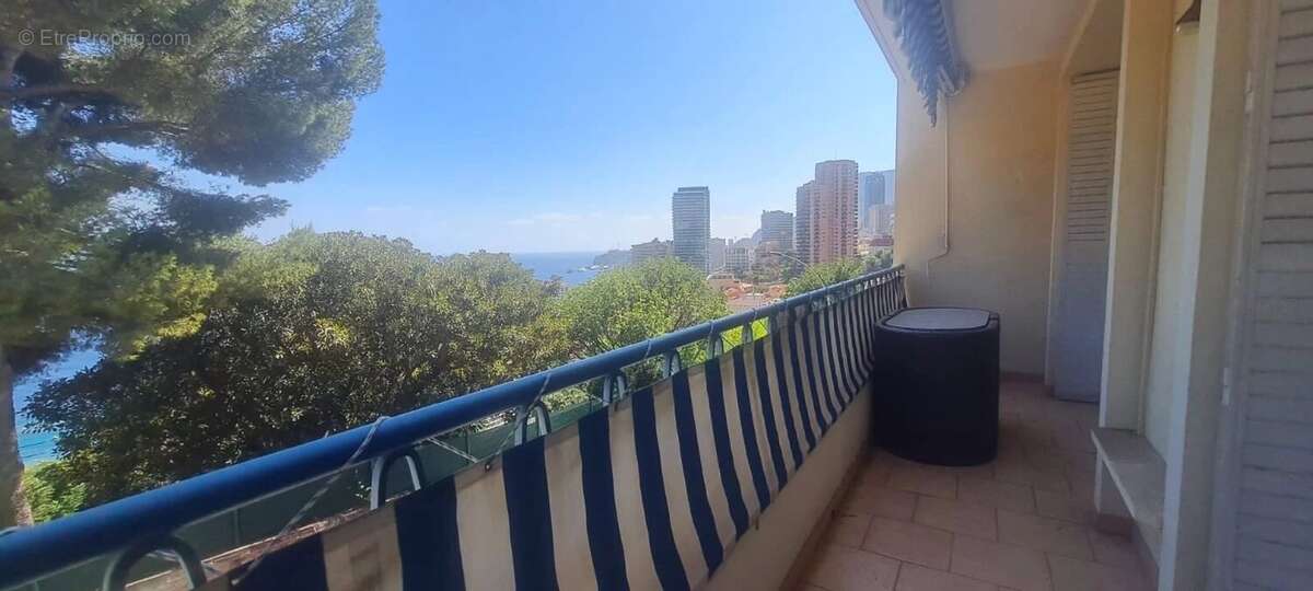 Appartement à ROQUEBRUNE-CAP-MARTIN