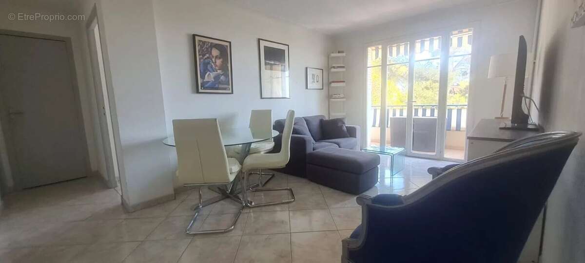 Appartement à ROQUEBRUNE-CAP-MARTIN