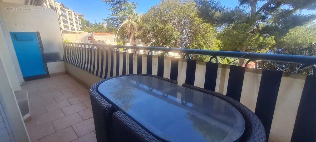 Appartement à ROQUEBRUNE-CAP-MARTIN