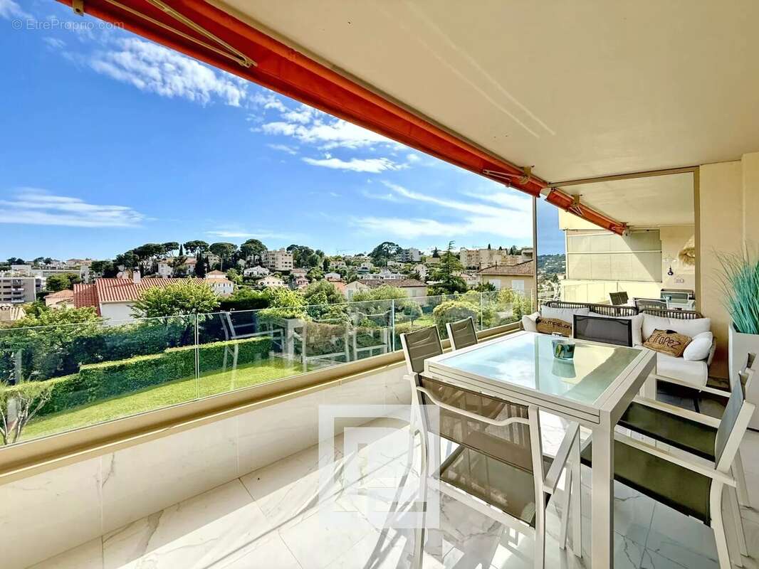 Appartement à LE CANNET