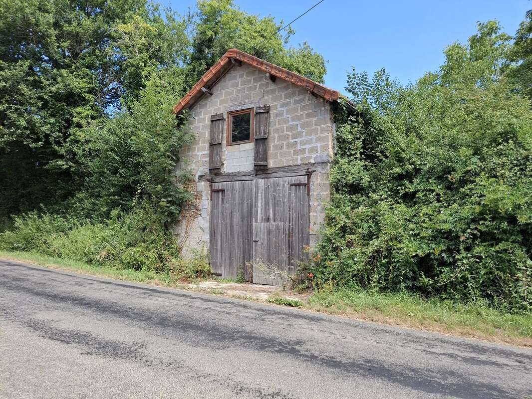 Maison à SAINT-SORNIN-LA-MARCHE