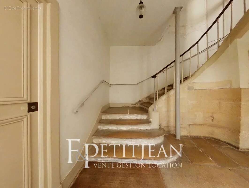 Appartement à PARIS-6E