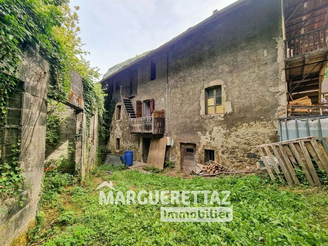 Maison à SAINT-JEOIRE