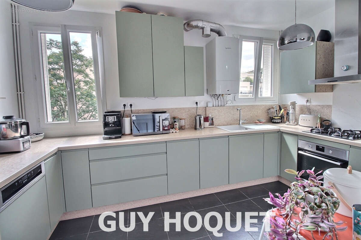 Appartement à SURESNES