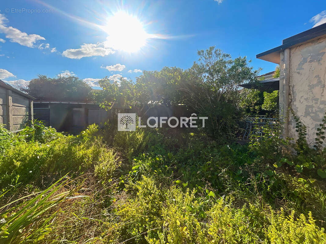 Terrain à FLOIRAC