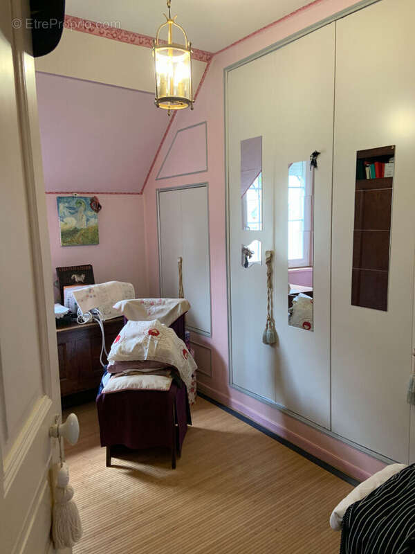 Maison à VIEUX-MOULIN