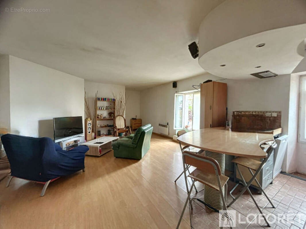 Commerce à BEAUCOURT