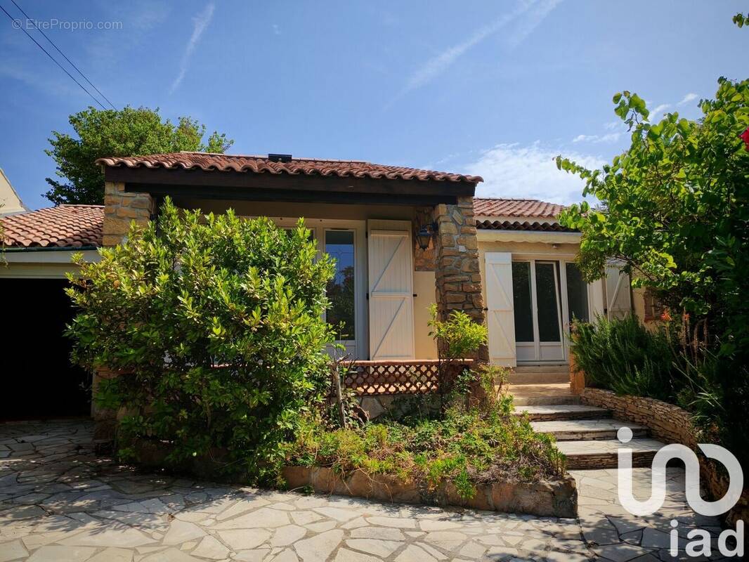 Photo 1 - Maison à SIX-FOURS-LES-PLAGES