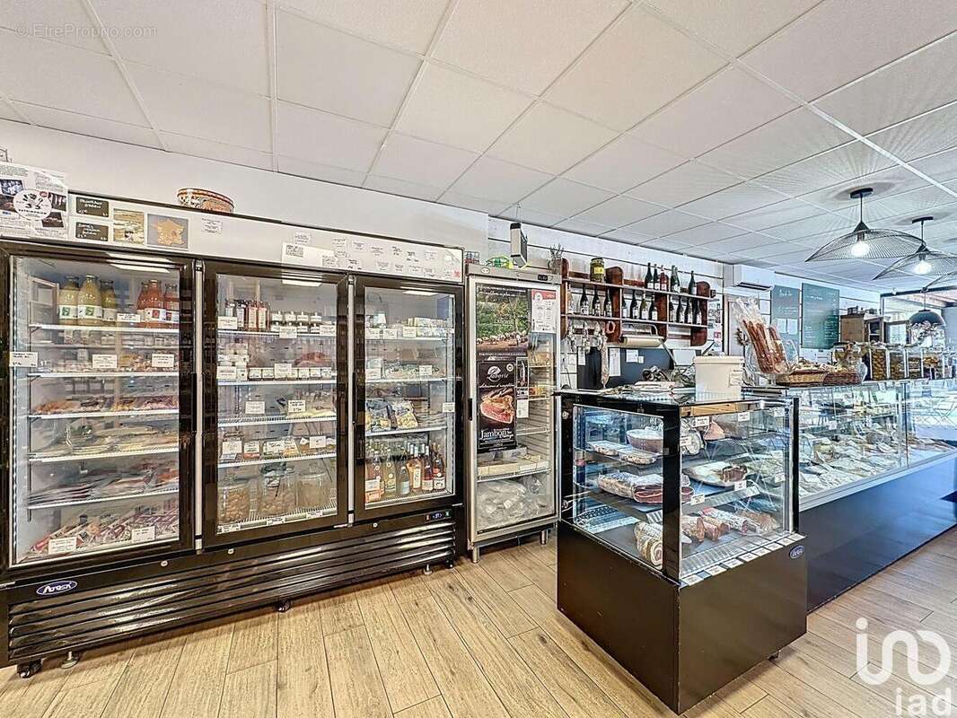 Photo 6 - Commerce à MARCY-L&#039;ETOILE