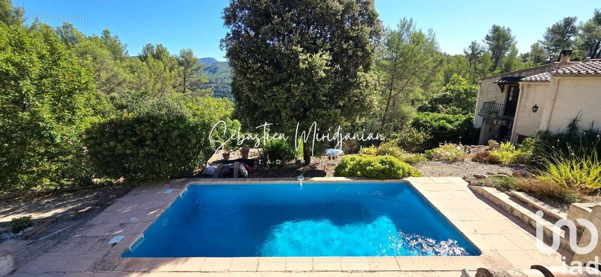 Photo 2 - Maison à SOLLIES-TOUCAS