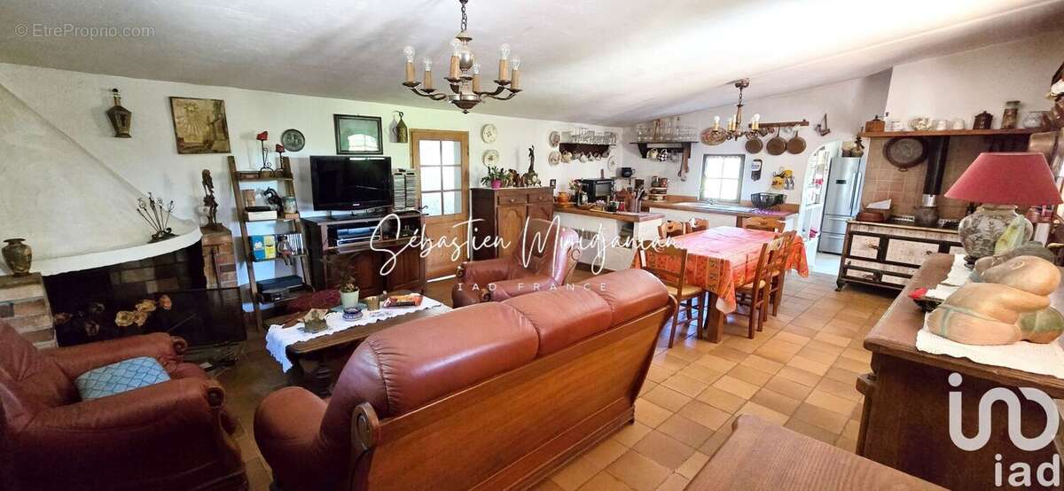 Photo 8 - Maison à SOLLIES-TOUCAS