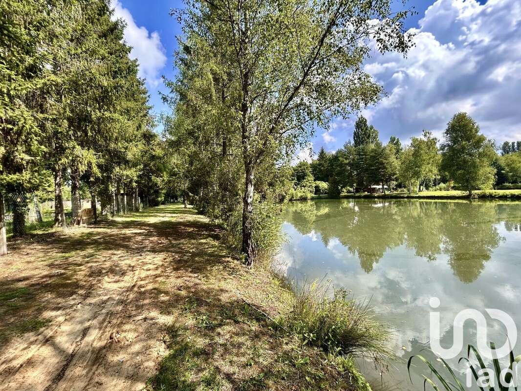 Photo 2 - Terrain à PERNANT