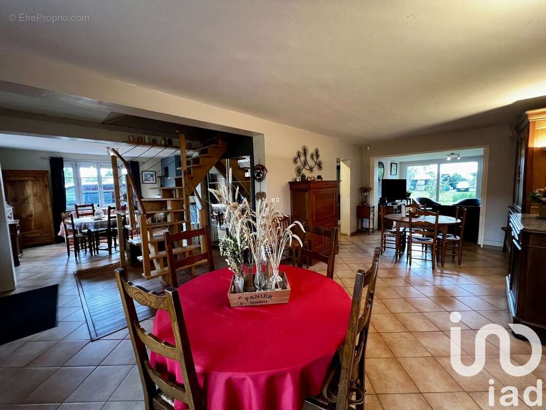 Photo 3 - Maison à LES THILLIERS-EN-VEXIN