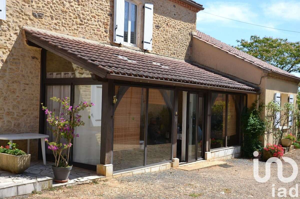 Photo 8 - Maison à LIMEUIL