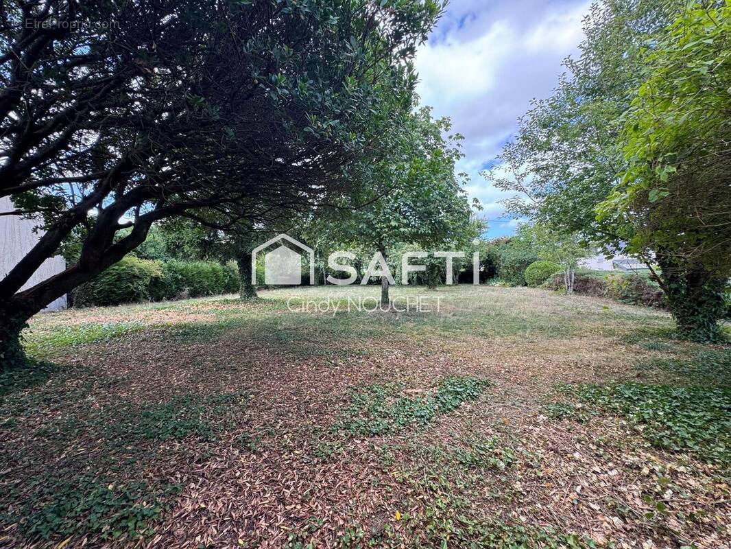 Photo 1 - Terrain à CHATELAIN