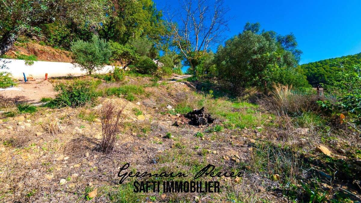 Photo 5 - Terrain à SOLLIES-TOUCAS